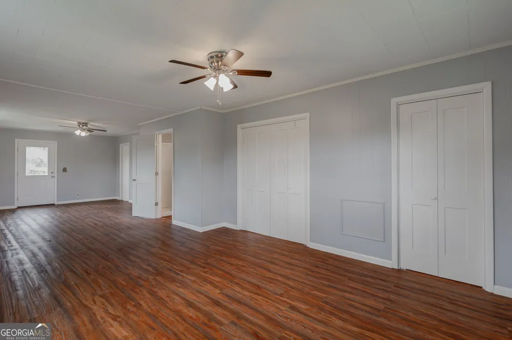 794 Halls Valley RD Trion, GA 30753