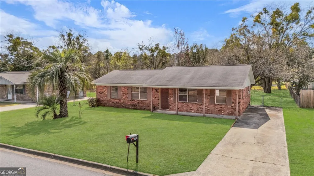121 Deerwood CT Hinesville, GA 31313