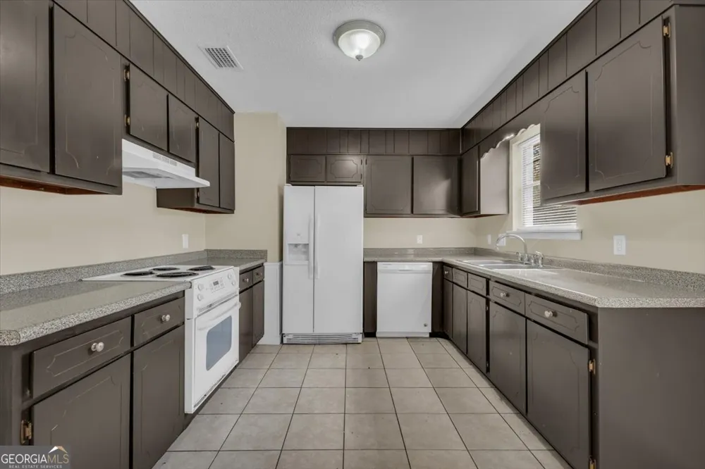 121 Deerwood CT Hinesville, GA 31313