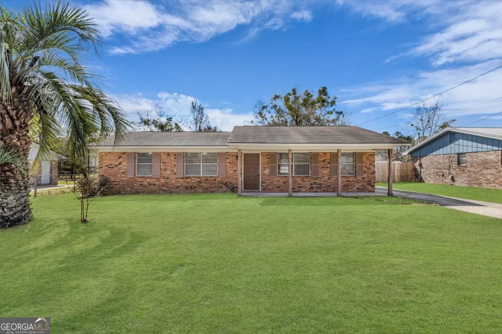 121 Deerwood CT Hinesville, GA 31313