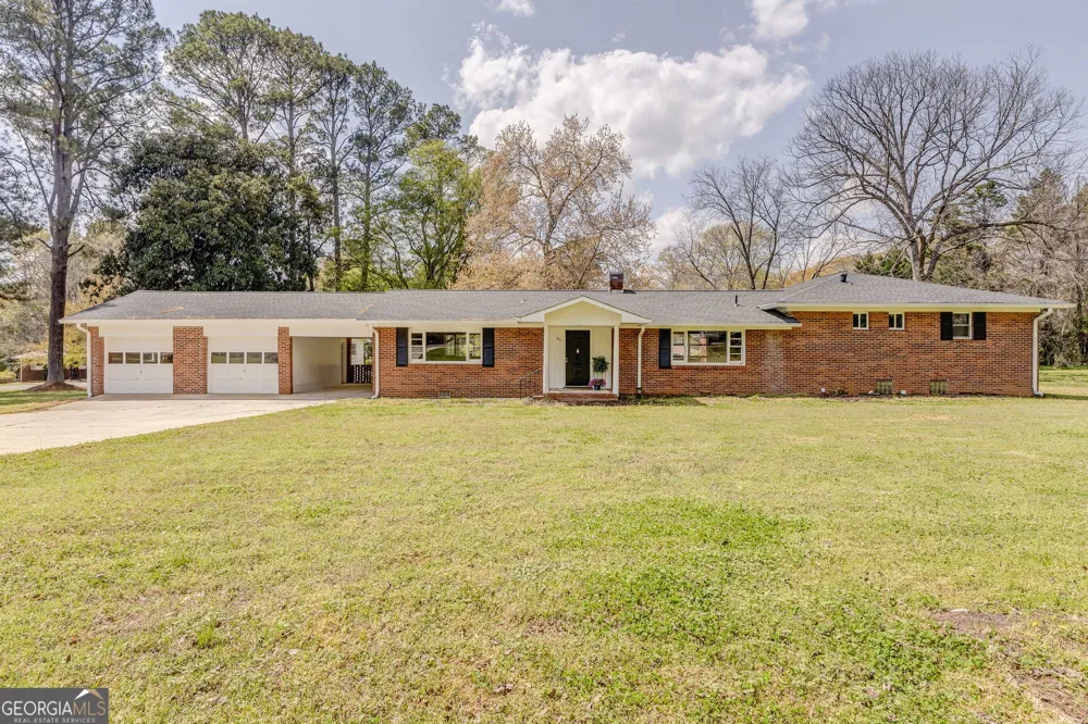 207 John Phillips RD Cedartown, GA 30125