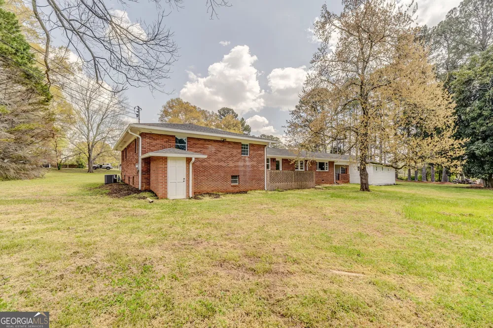 207 John Phillips RD Cedartown, GA 30125