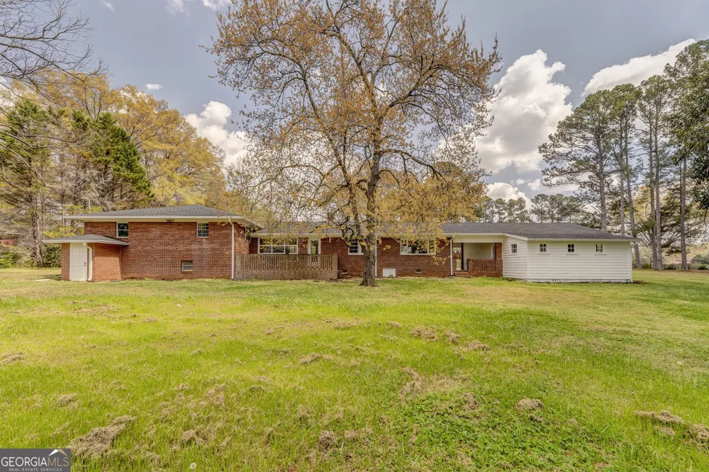 207 John Phillips RD Cedartown, GA 30125