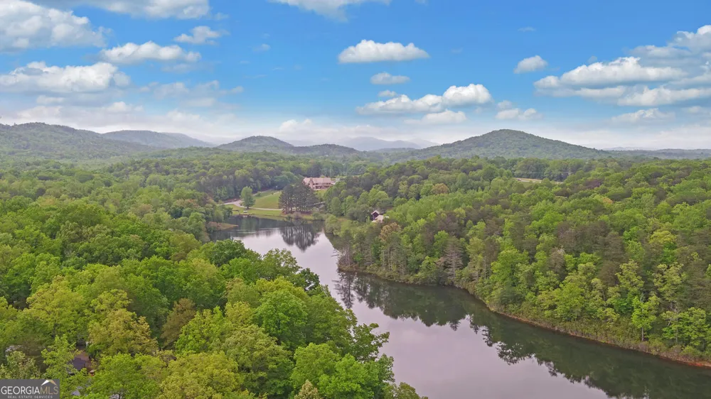 1052 Mountain Shadows DR Cleveland, GA 30528