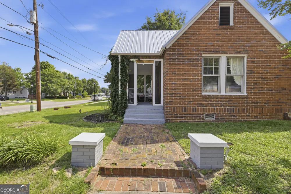 274 S Cherokee RD Social Circle, GA 30025