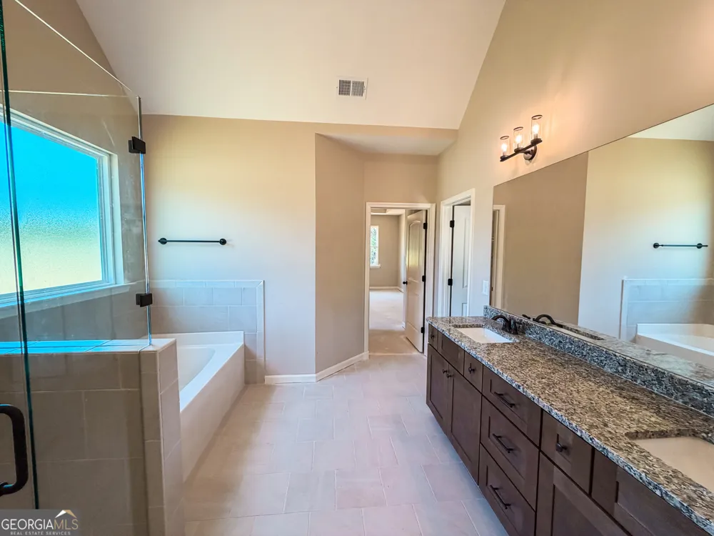 41 Commanche CIR Williamson, GA 30292