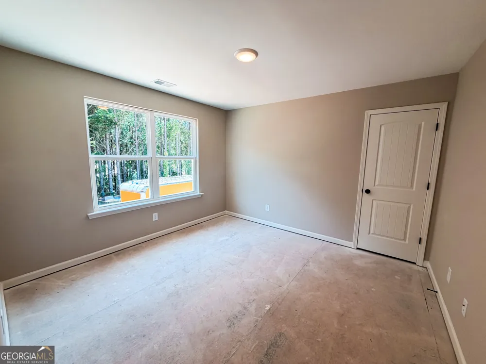41 Commanche CIR Williamson, GA 30292