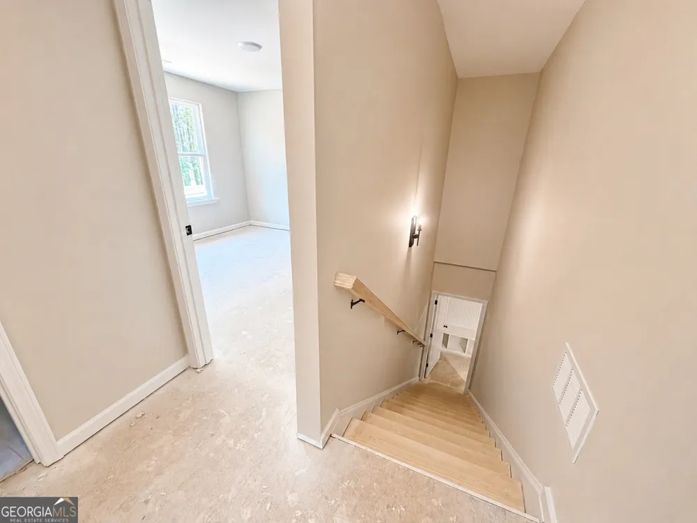 41 Commanche CIR Williamson, GA 30292
