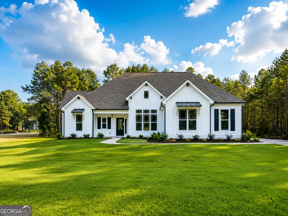 41 Commanche CIR Williamson, GA 30292