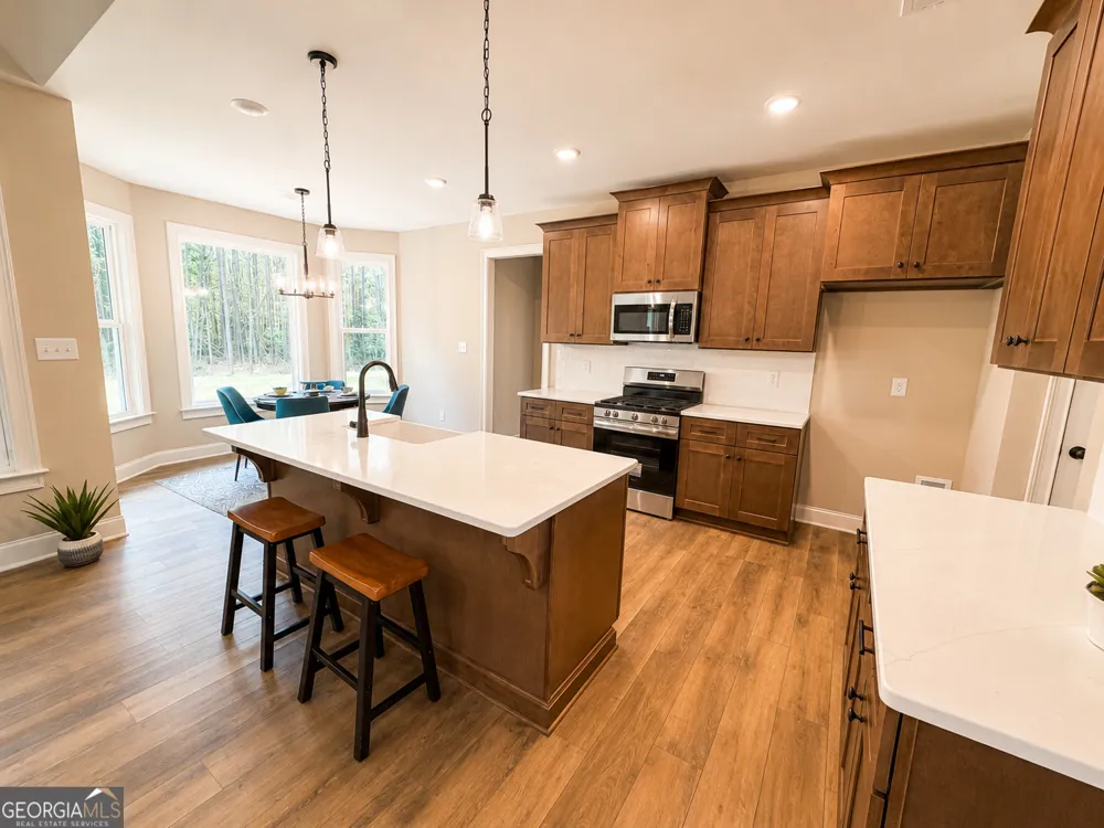 41 Commanche CIR Williamson, GA 30292