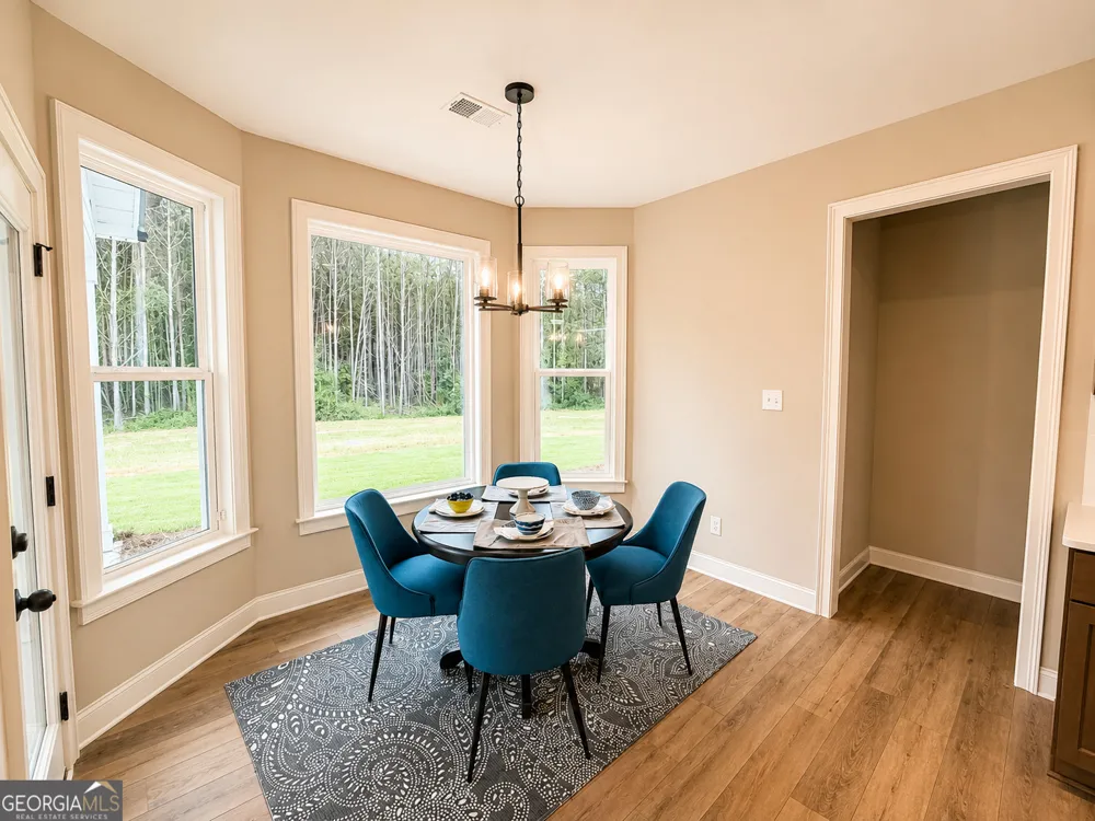 41 Commanche CIR Williamson, GA 30292