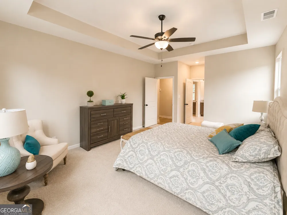 41 Commanche CIR Williamson, GA 30292