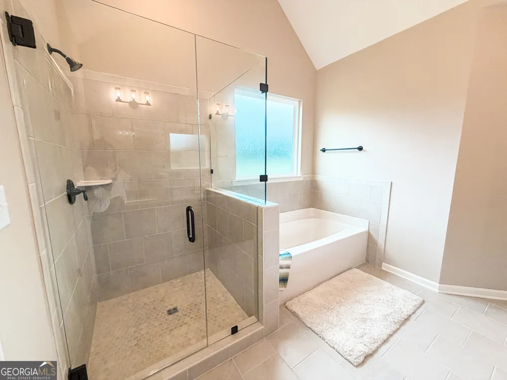 41 Commanche CIR Williamson, GA 30292