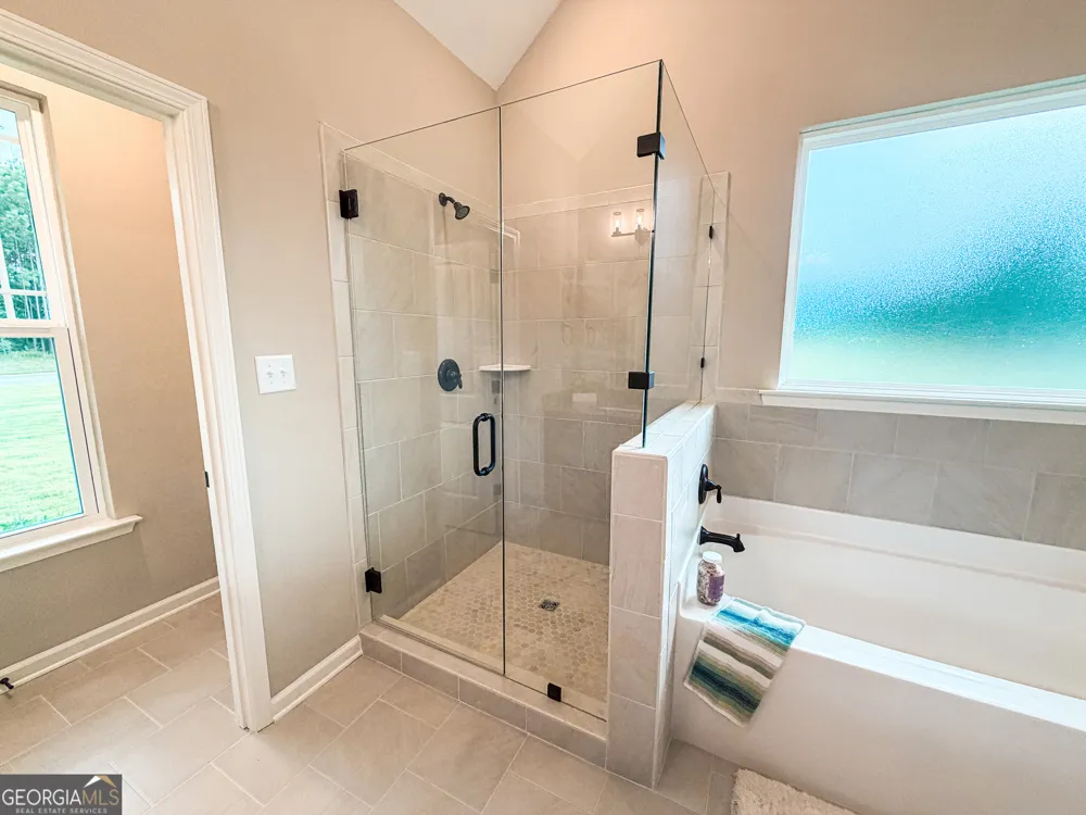 41 Commanche CIR Williamson, GA 30292