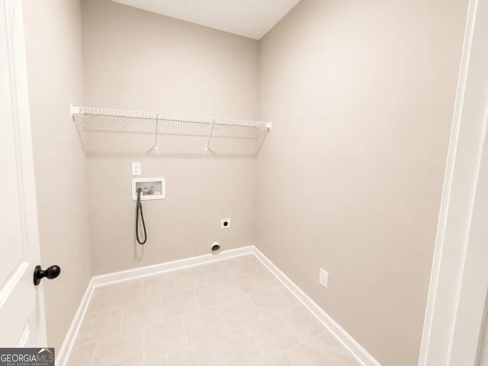 41 Commanche CIR Williamson, GA 30292