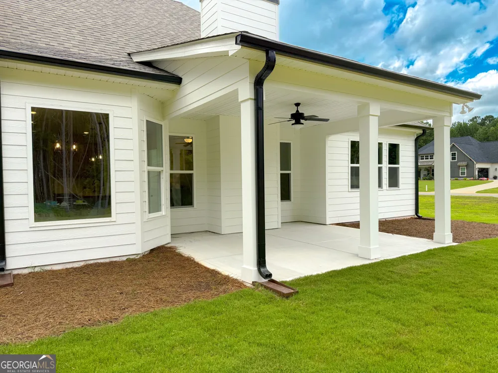 41 Commanche CIR Williamson, GA 30292