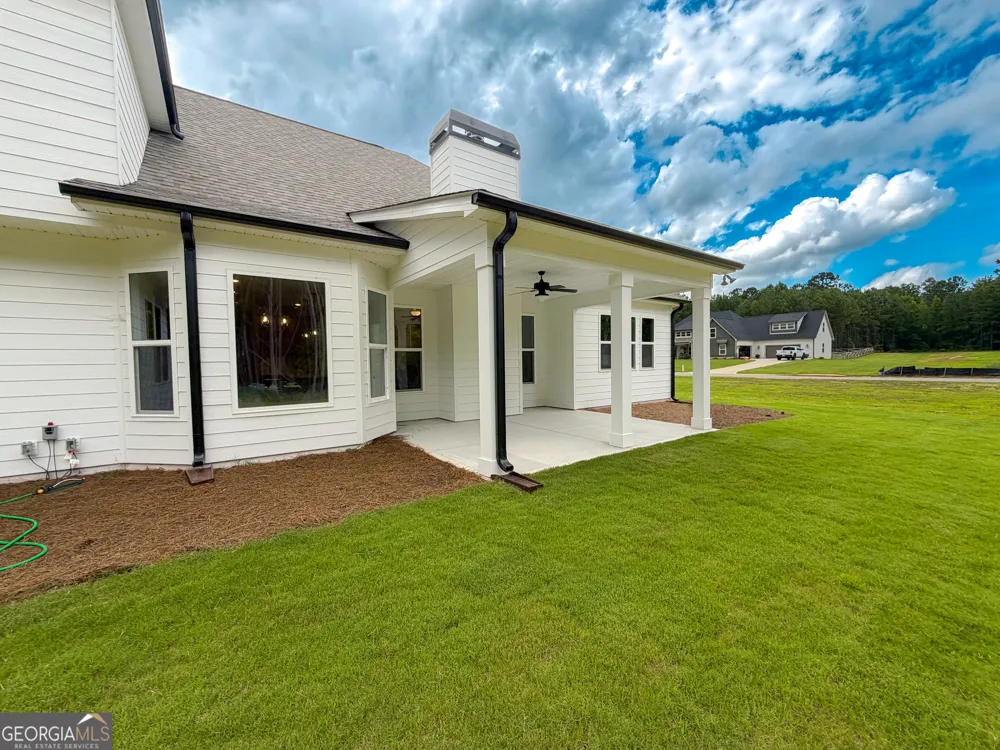 41 Commanche CIR Williamson, GA 30292
