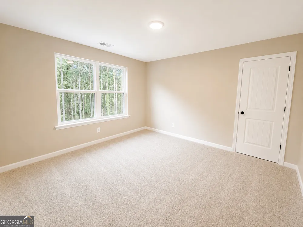 41 Commanche CIR Williamson, GA 30292