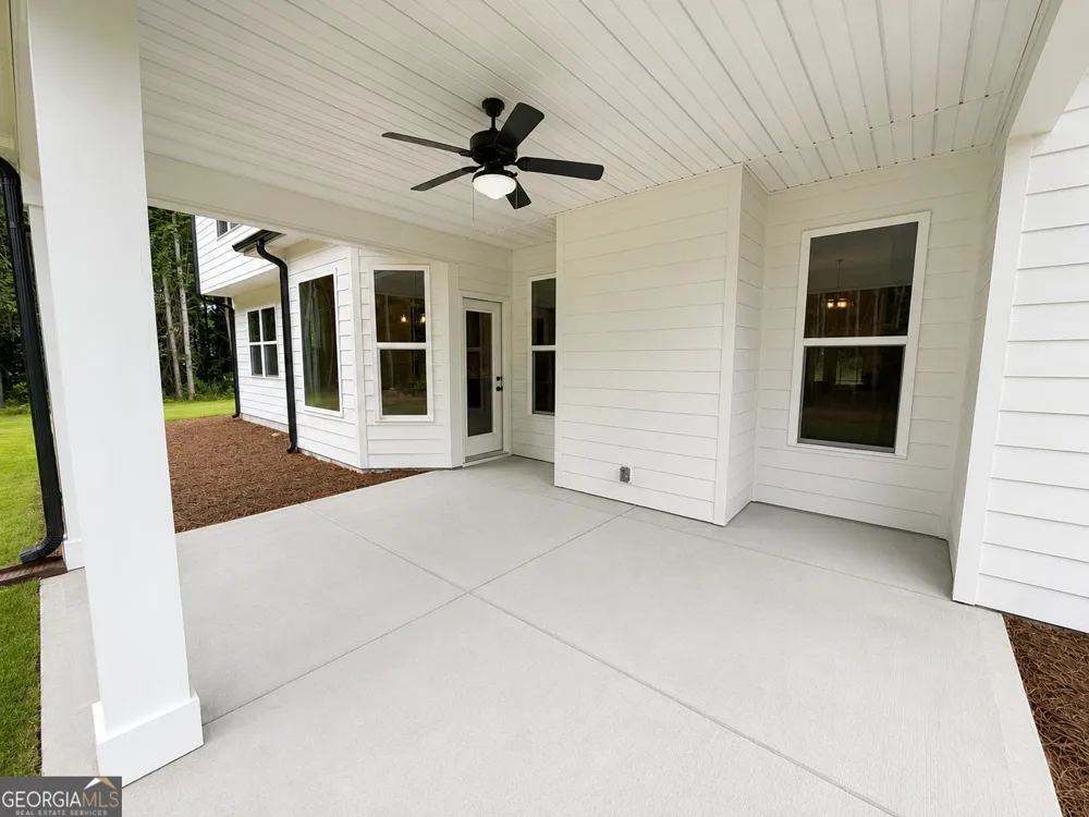 41 Commanche CIR Williamson, GA 30292