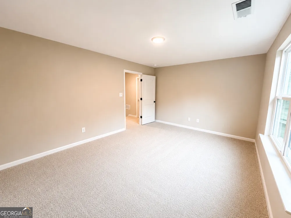 41 Commanche CIR Williamson, GA 30292