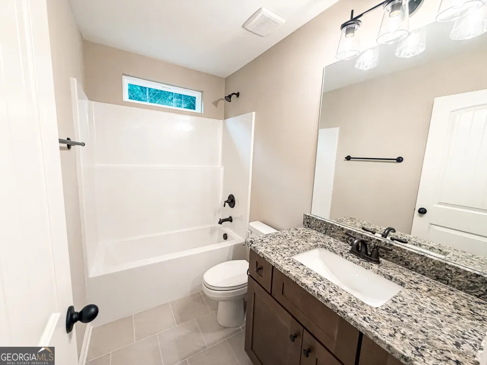 41 Commanche CIR Williamson, GA 30292