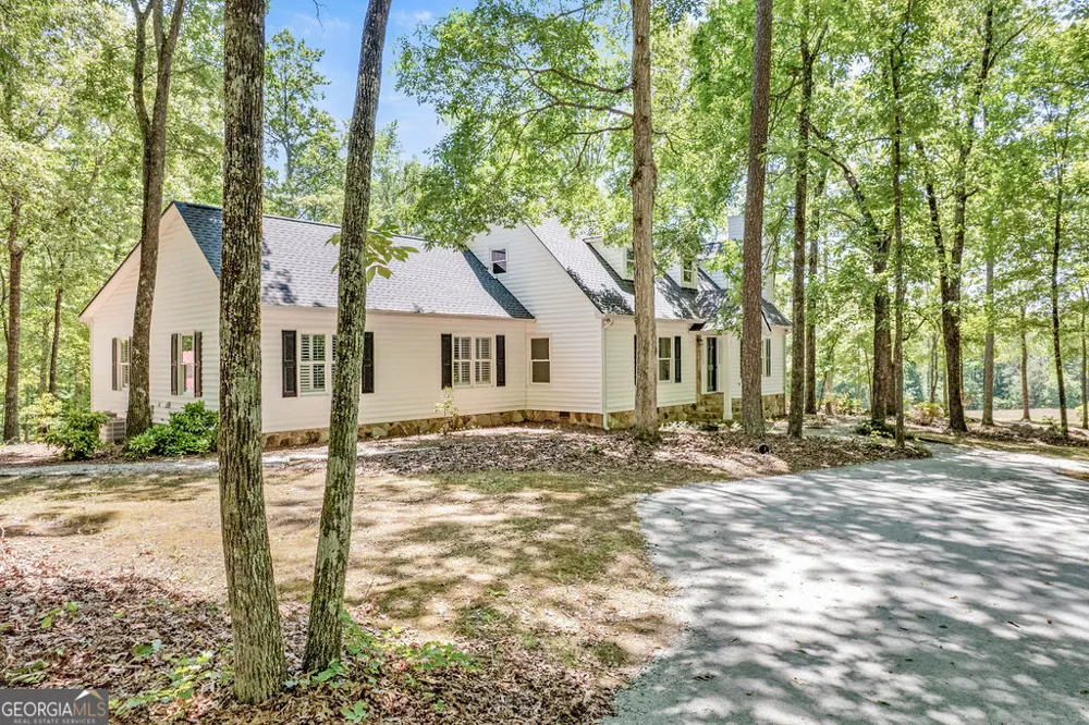230 Haynes RD Moreland, GA 30259