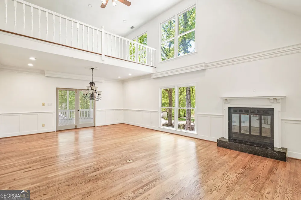230 Haynes RD Moreland, GA 30259