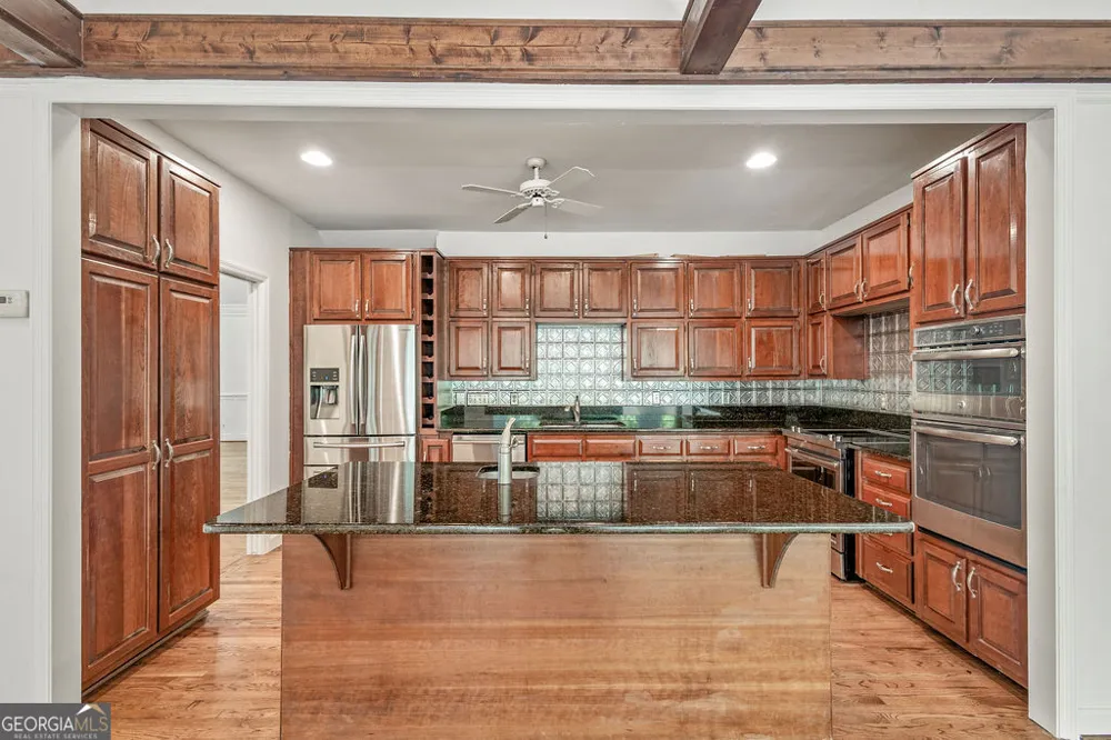 230 Haynes RD Moreland, GA 30259