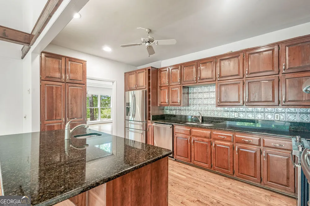 230 Haynes RD Moreland, GA 30259