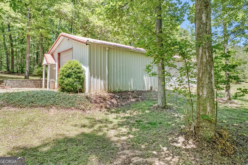 230 Haynes RD Moreland, GA 30259