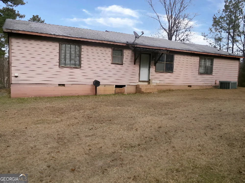 110 Irwinton CIR Toomsboro, GA 31090