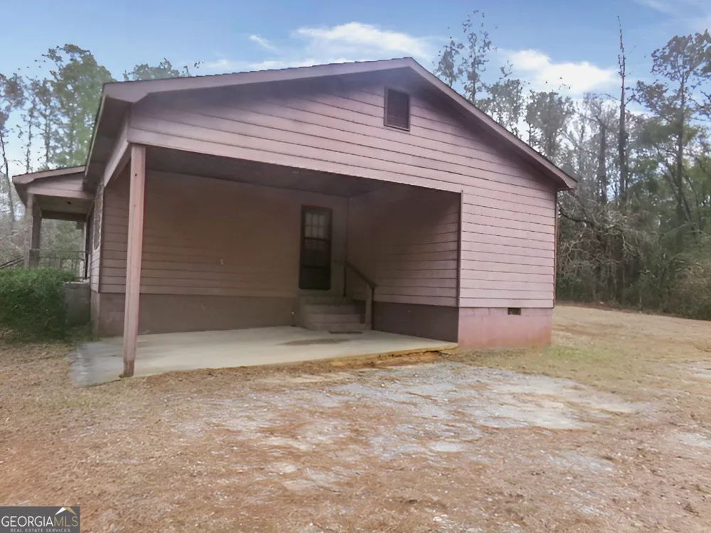 110 Irwinton CIR Toomsboro, GA 31090