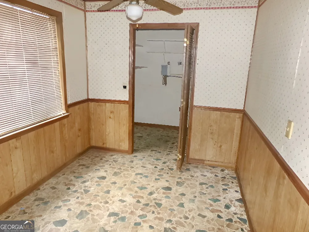 110 Irwinton CIR Toomsboro, GA 31090
