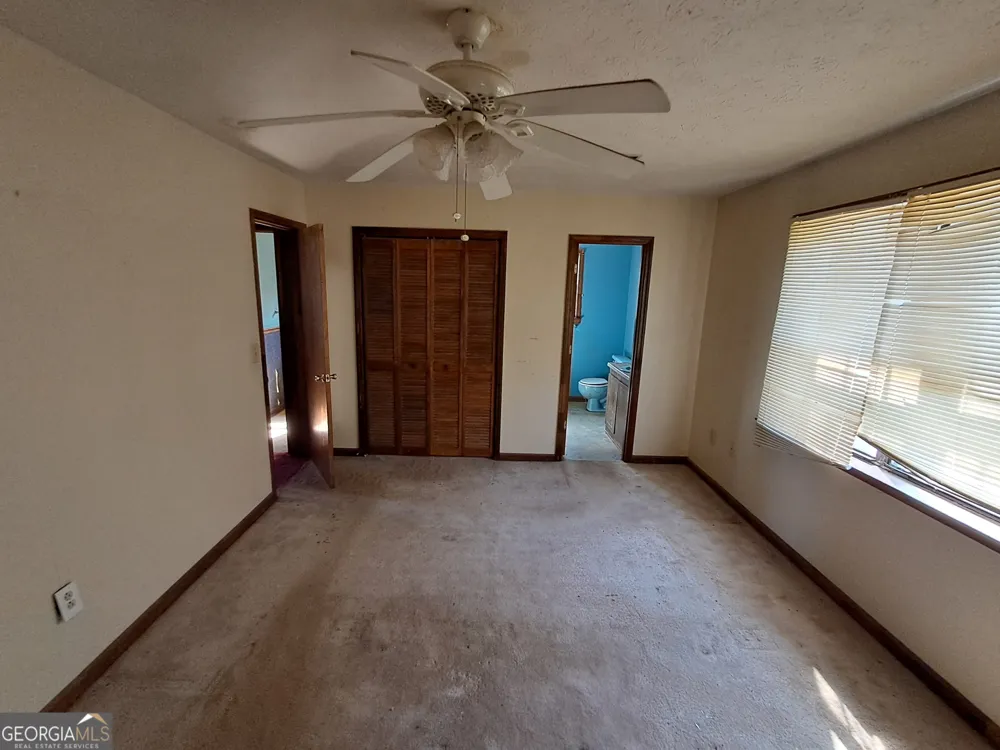 110 Irwinton CIR Toomsboro, GA 31090