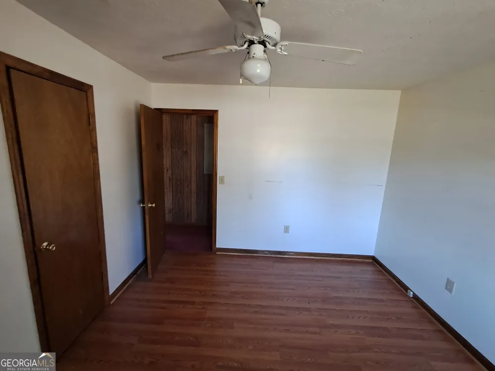 110 Irwinton CIR Toomsboro, GA 31090