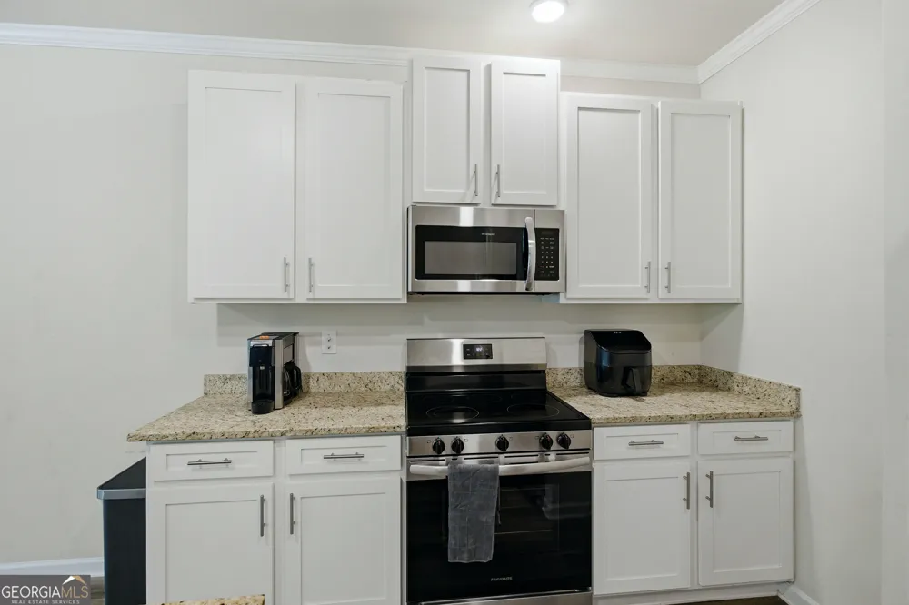 8684 Lakeview CMNS Jonesboro, GA 30238