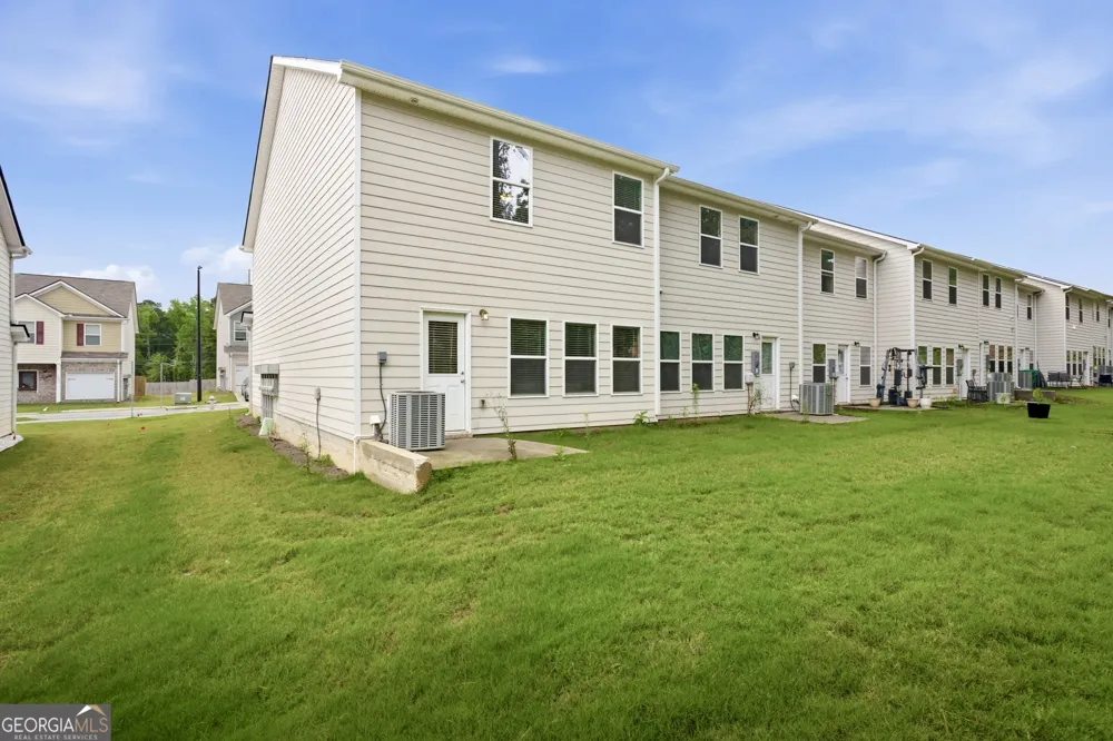 8684 Lakeview CMNS Jonesboro, GA 30238