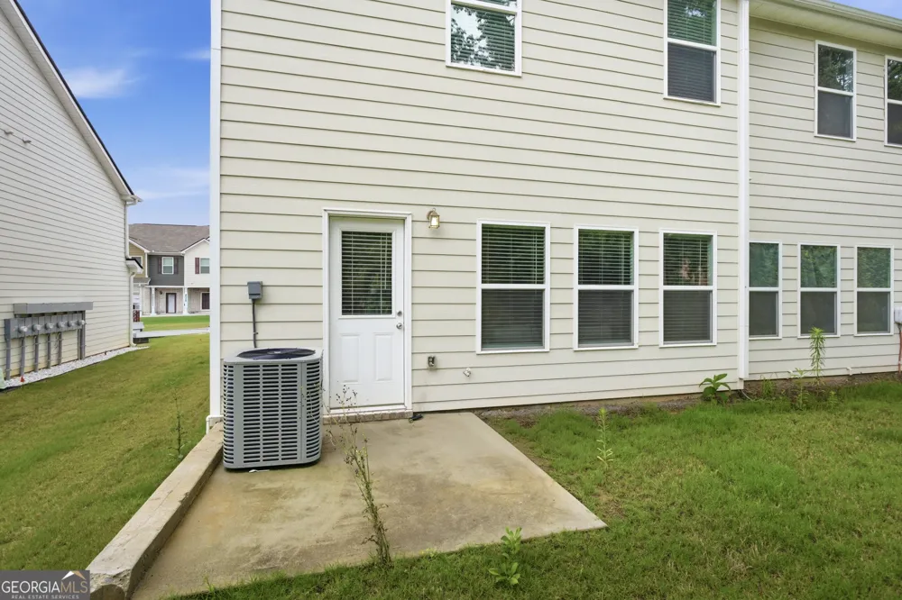 8684 Lakeview CMNS Jonesboro, GA 30238