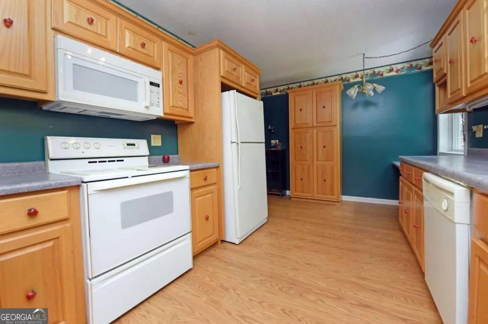 34 Summerhill LN Blairsville, GA 30512
