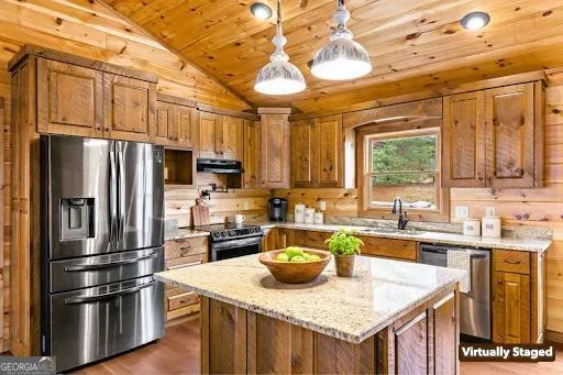 170 Ross DR Mineral Bluff, GA 30559