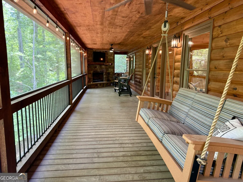 170 Ross DR Mineral Bluff, GA 30559