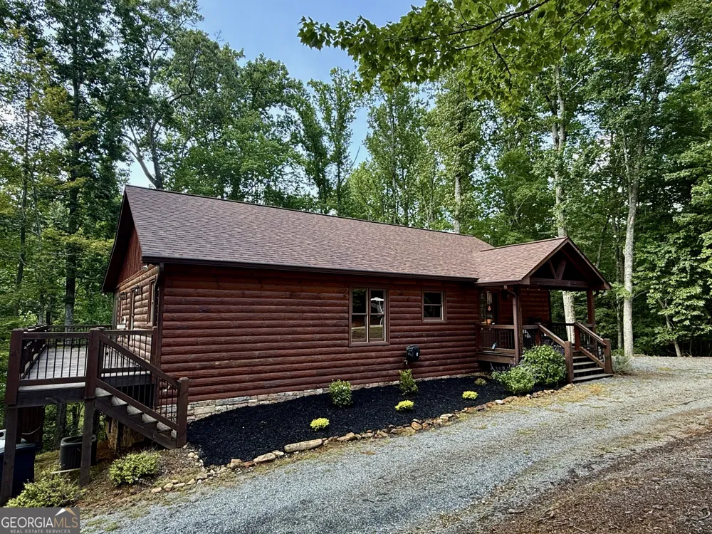 170 Ross DR Mineral Bluff, GA 30559