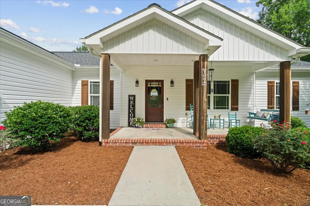1604 Houston Valley RD Ringgold, GA 30736