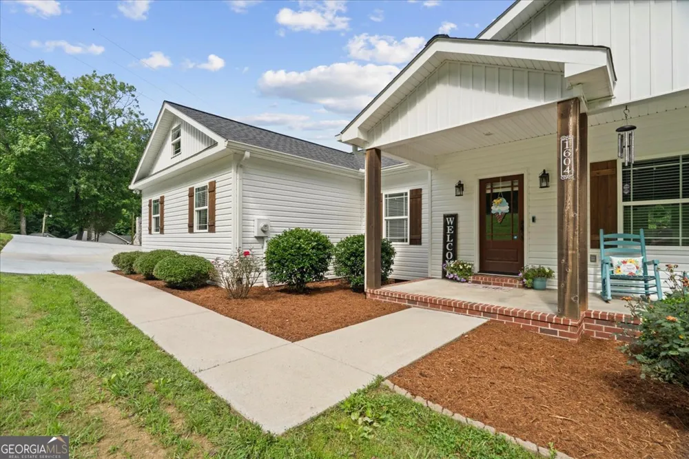 1604 Houston Valley RD Ringgold, GA 30736