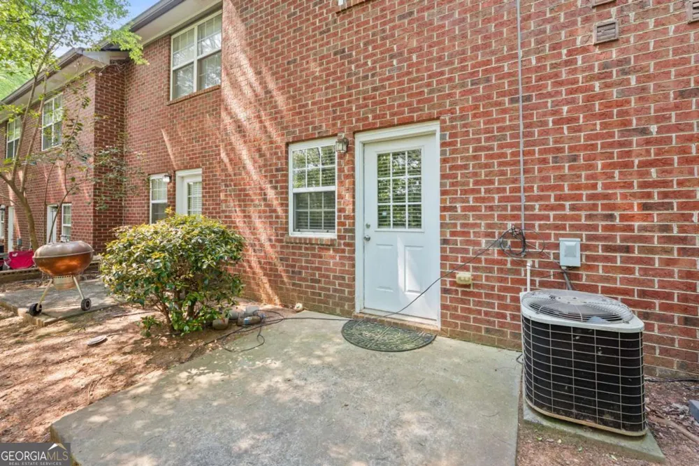 460 Barnett Shoals RD Athens, GA 30605