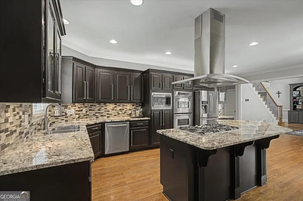 122 Ridge View DR Ball Ground, GA 30107