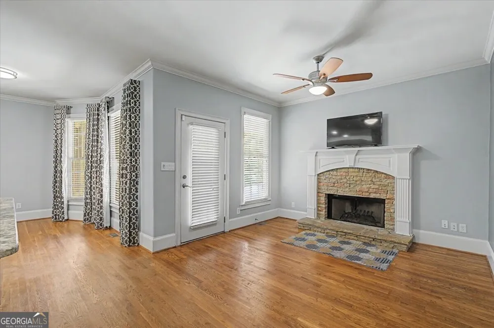 122 Ridge View DR Ball Ground, GA 30107