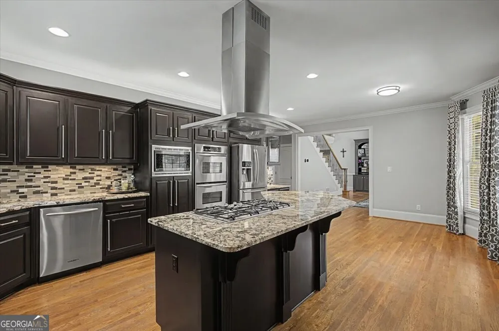 122 Ridge View DR Ball Ground, GA 30107