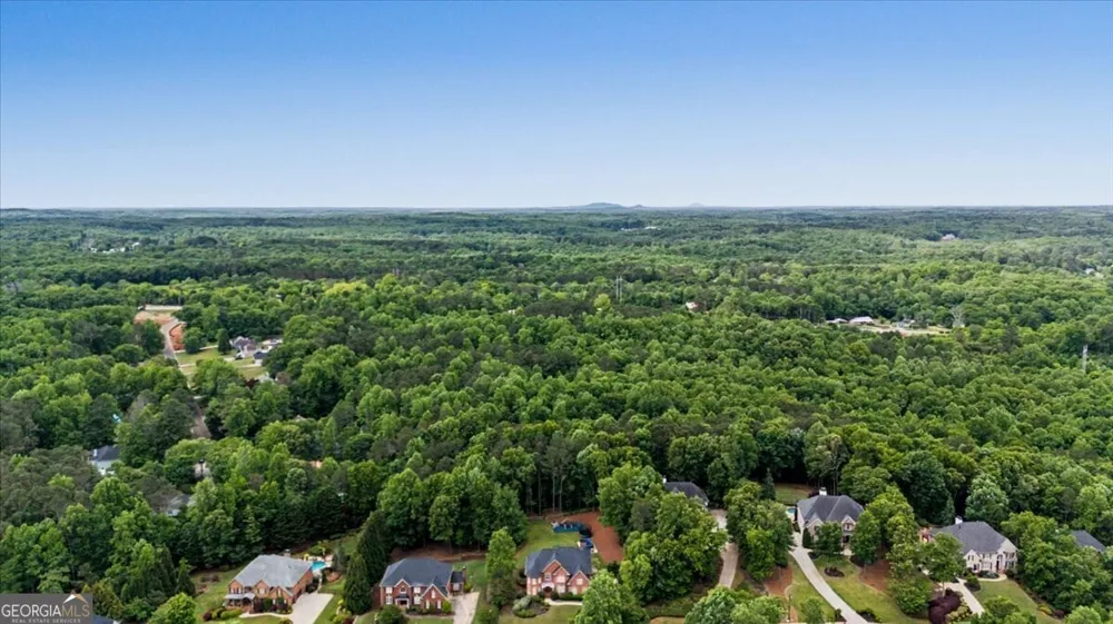 122 Ridge View DR Ball Ground, GA 30107