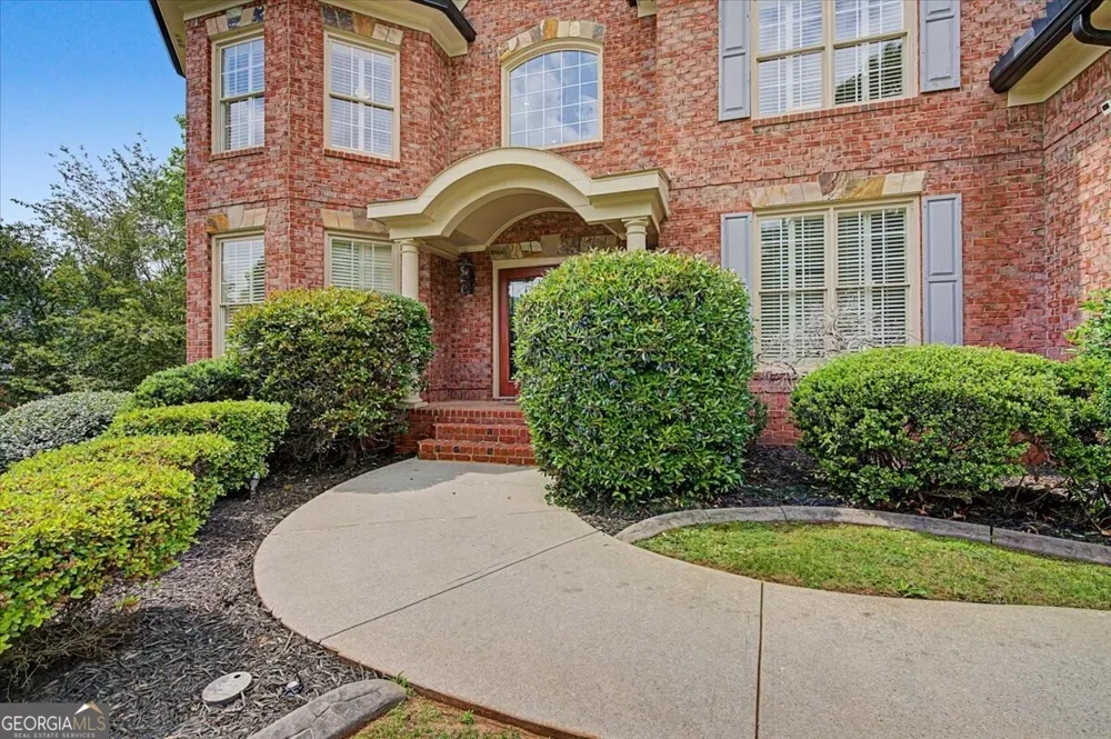 122 Ridge View DR Ball Ground, GA 30107